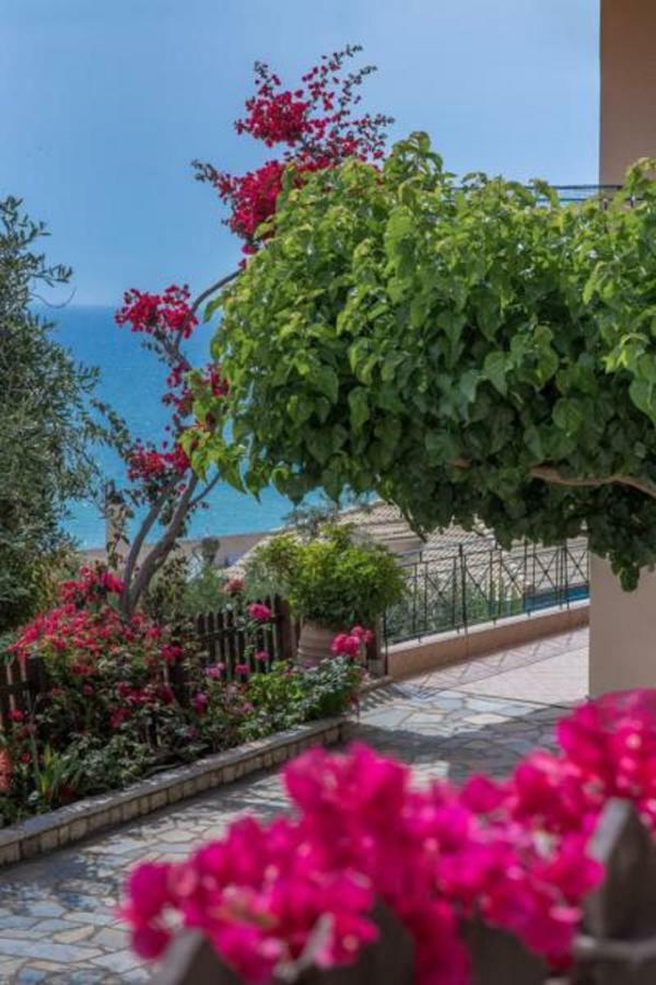Villa Giovanni Paralia Vrachou Dış mekan fotoğraf